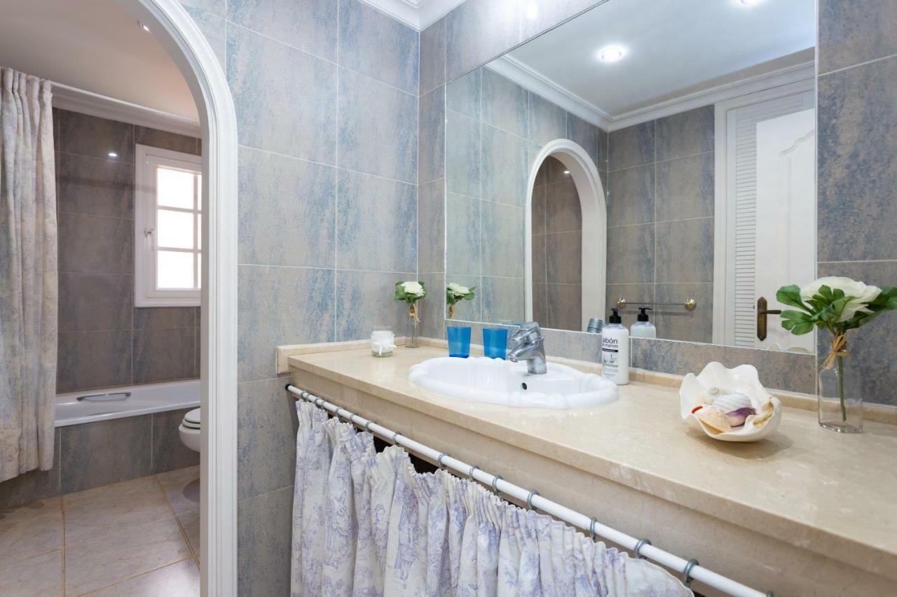 Vivatenerife - Villa With Pool, Jacuzzi And Sea View Chayofa 外观 照片